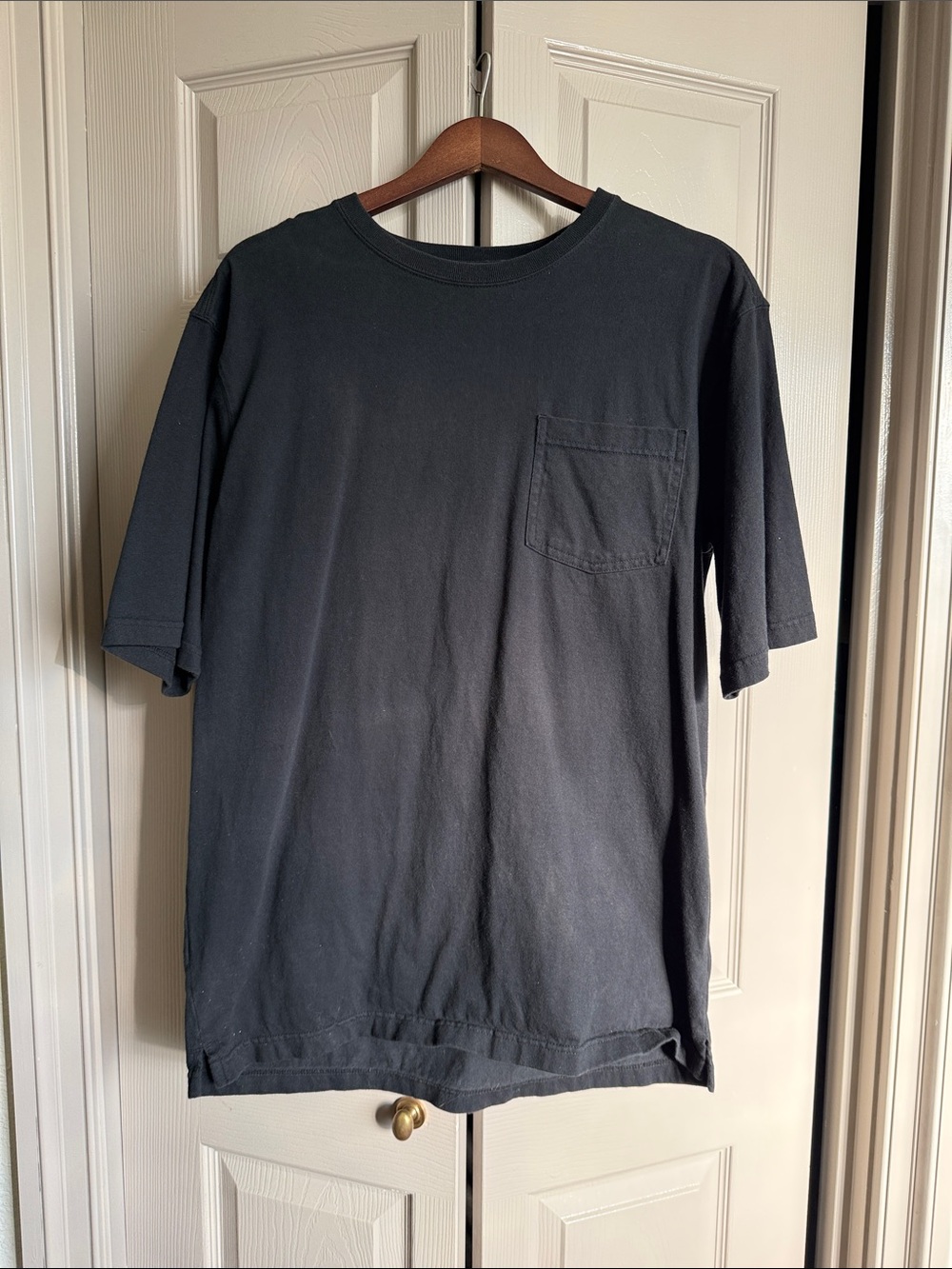 Duluth Trading Co Black Short-Sleeve Pocket Tee
